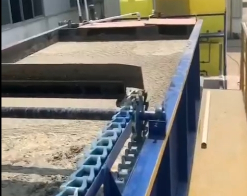 污泥處理設(shè)備 污水處理廠污泥處理分離生產(chǎn)線